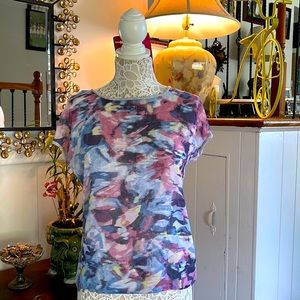Turo by Vince Camuto abstract tshirt